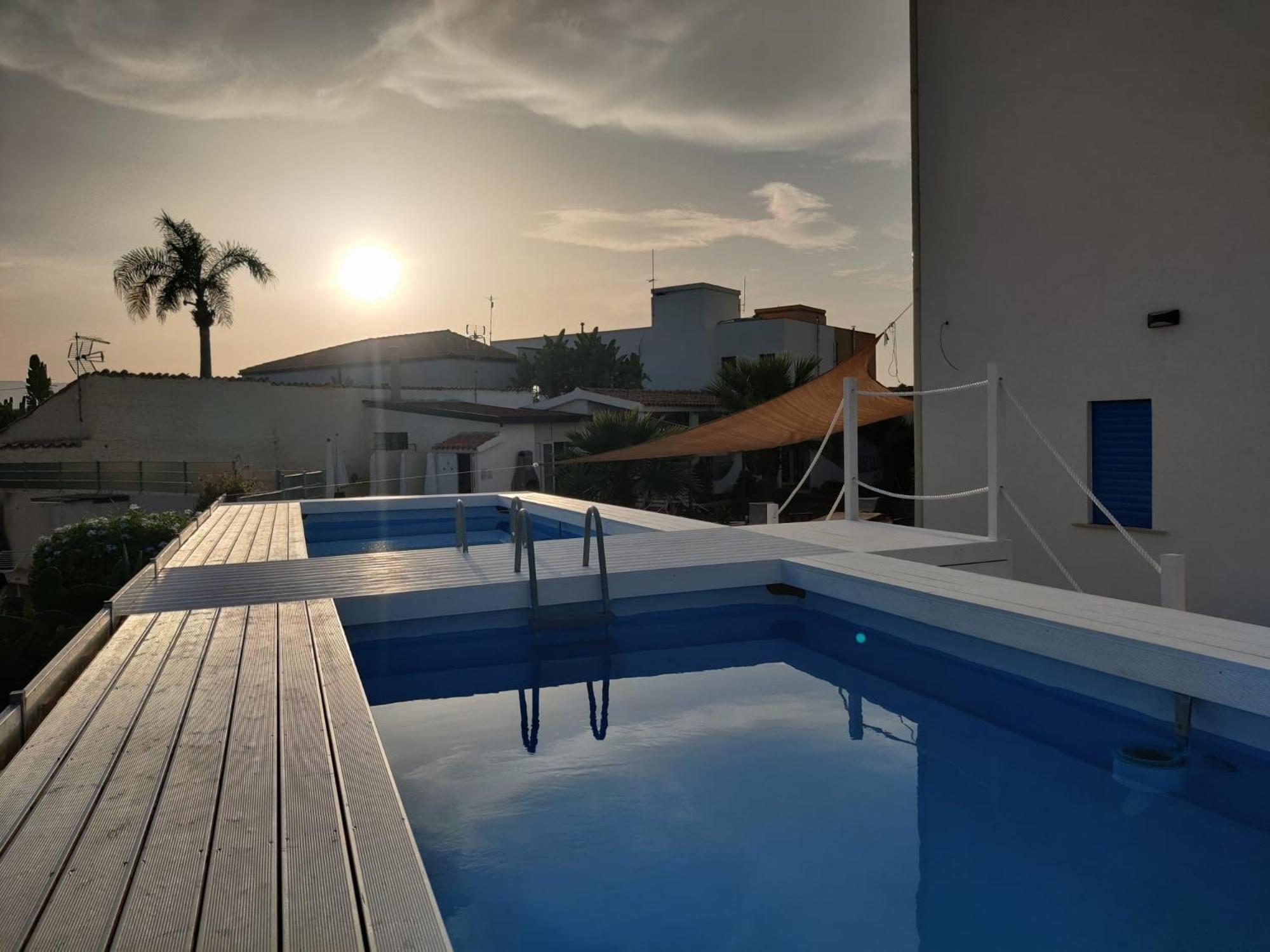 Pool Seaside Relais - Ville Ninfea, Marea, Rosa E Cassiopea Фонтане-Бьянке Экстерьер фото